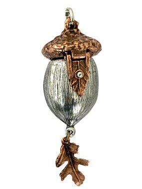 Laurie Leonard Acorn and Leaves Pewter Locket
